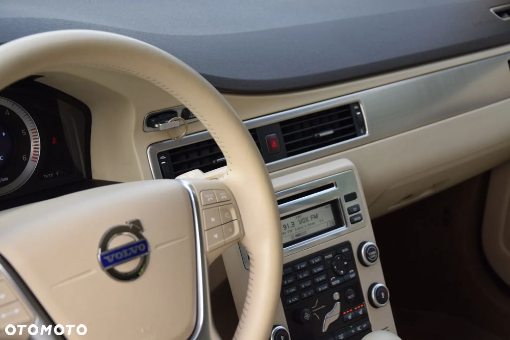 Volvo XC 70 D5 AWD Summum - 26