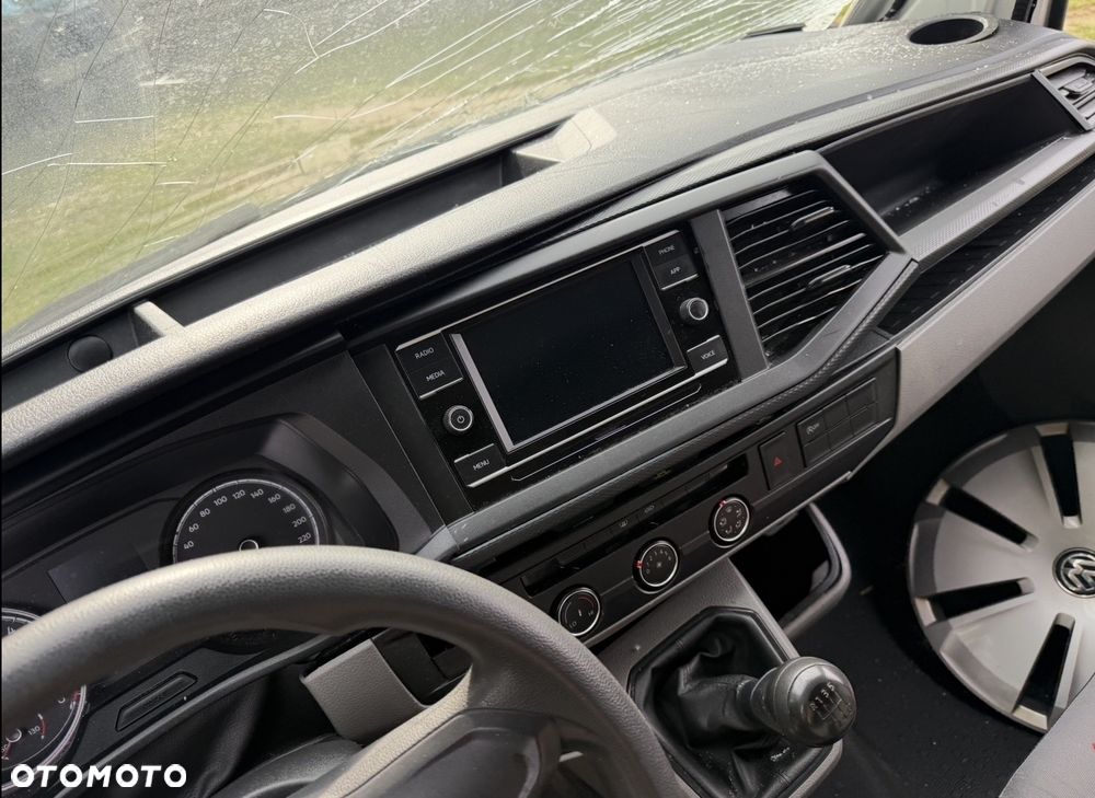 Volkswagen T6.1 Transporter - 17