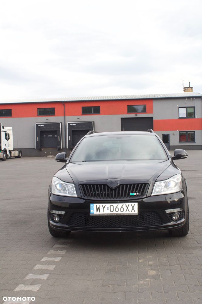 Skoda Octavia 2.0 TDI CR DPF RS - 3