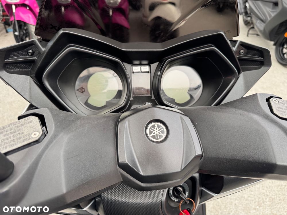 Yamaha X-max - 25