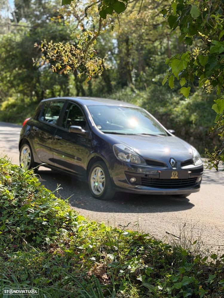 Renault Clio 1.2 16V Dynamique Luxe - 2