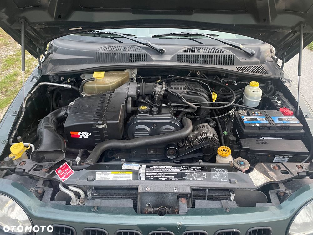 Jeep Cherokee - 10