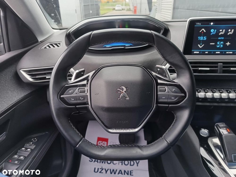 Peugeot 5008 1.6 PureTech Allure S&S EAT8 - 23