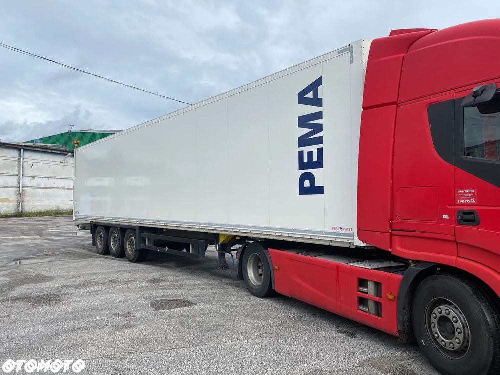 Schmitz Cargobull kurierka - 2