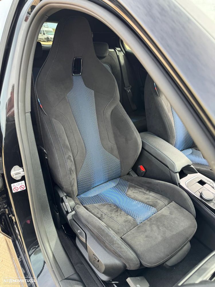 BMW 116 d Pack Desportivo M Auto - 16