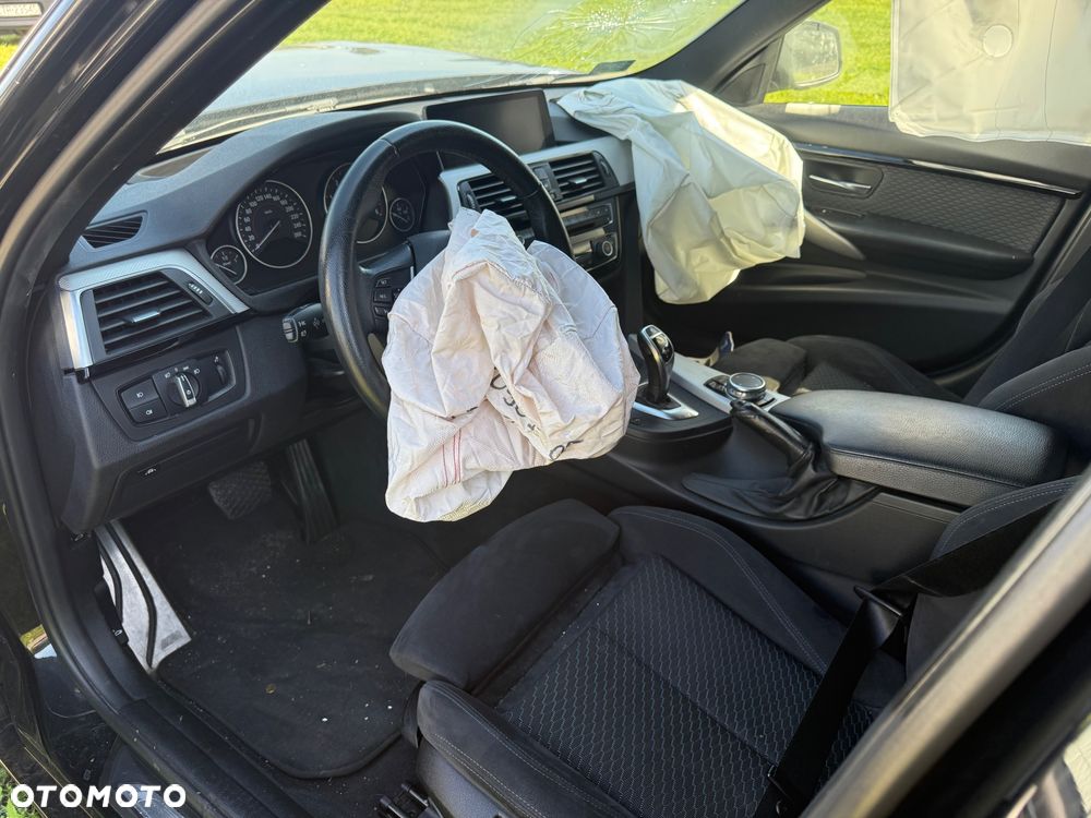 BMW Seria 3 320d M Sport - 5
