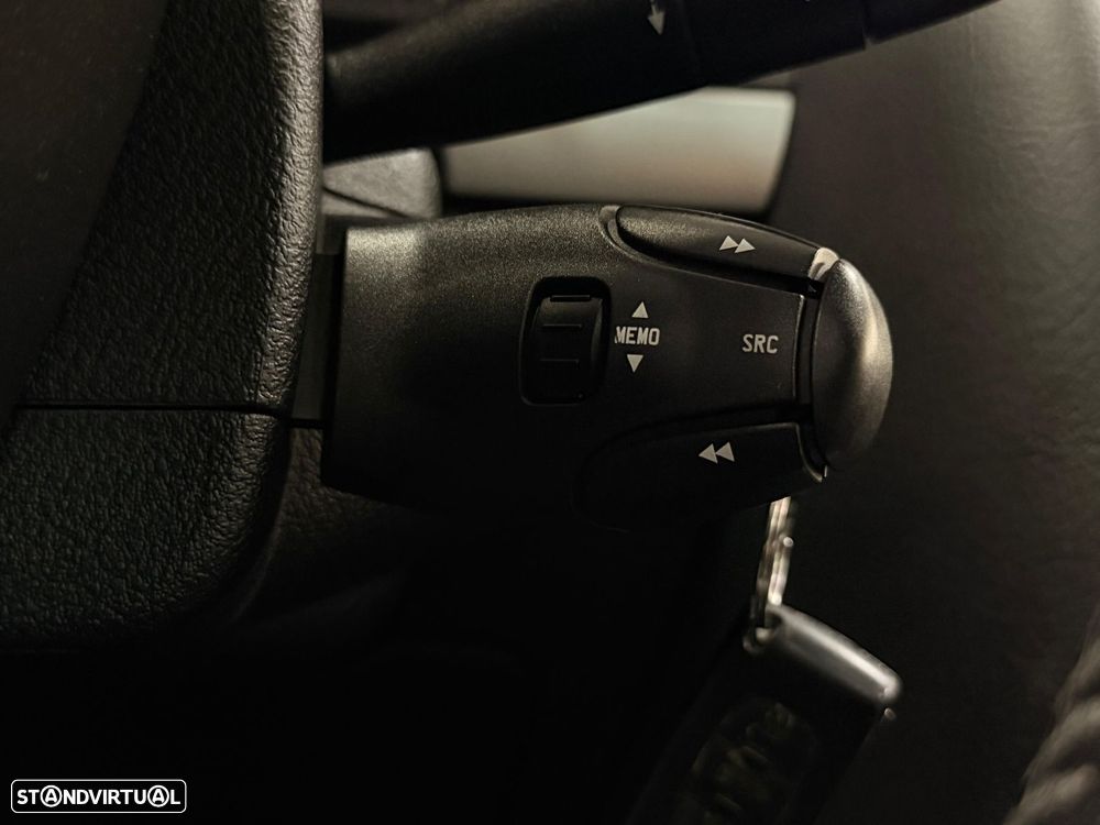 Peugeot 407 SW 1.6 HDi Premium - 14