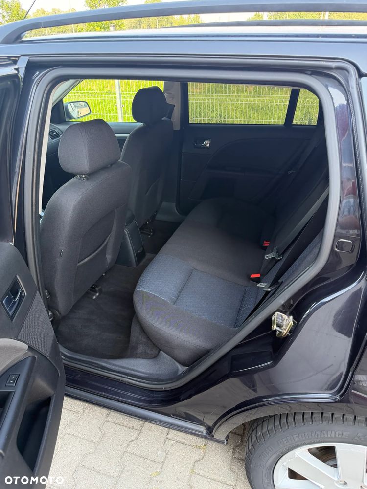 Ford Mondeo 1.8 Titanium - 14