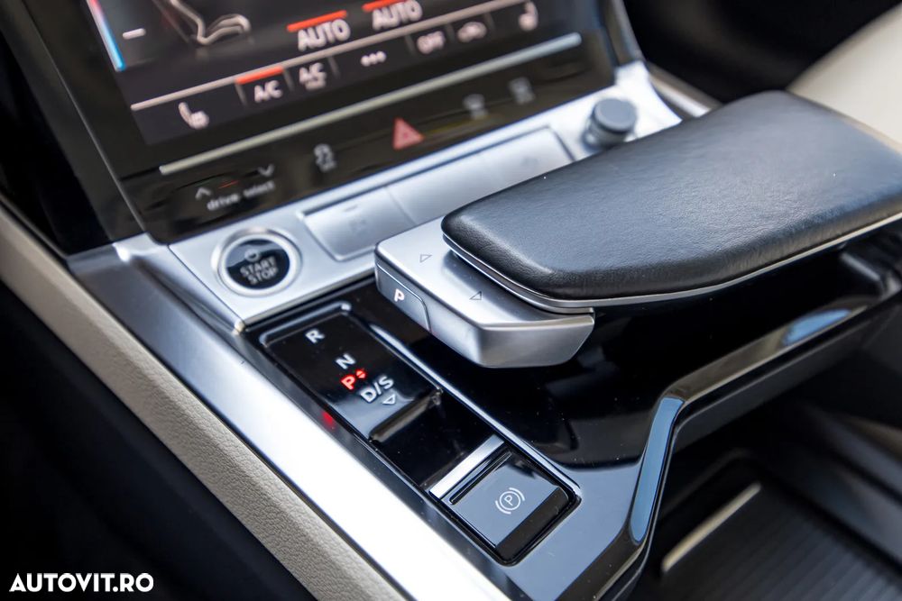 Audi e-tron - 26