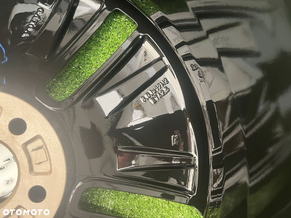 KOMPLET FELG FELGI ALU ALUMINIOWE VOLVO XC40 XC60 XC90 V60 S60 V90 S90 19 - 11