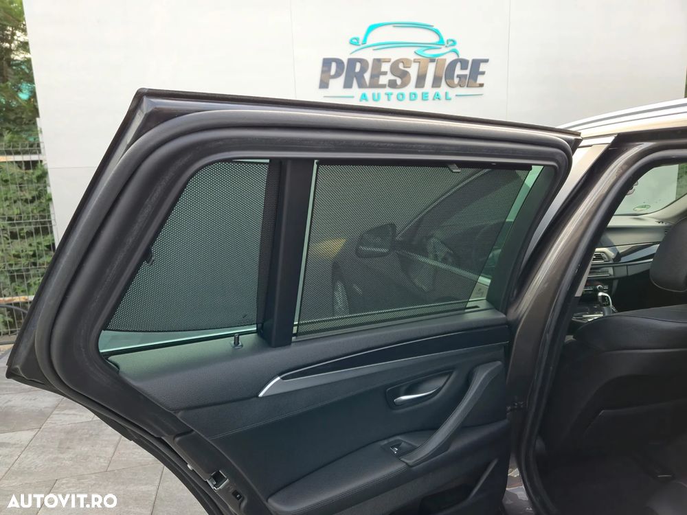 BMW Seria 5 525d Touring Aut. Luxury Line - 24