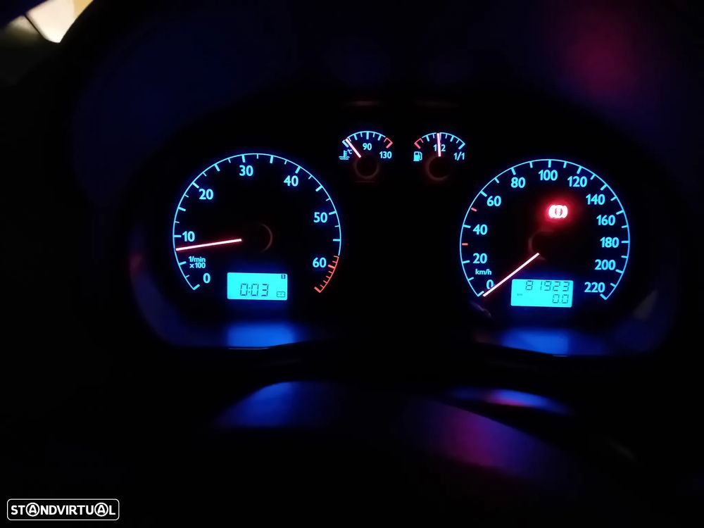 VW Polo ver-classic-1-4-confortline-ac - 15
