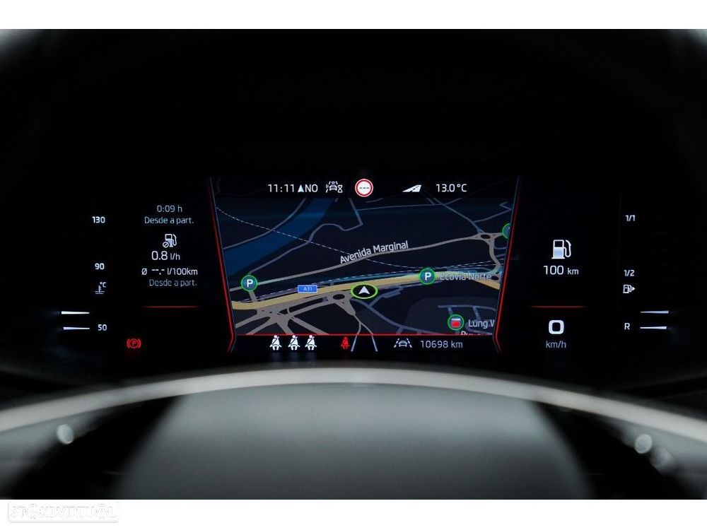 Skoda Karoq 1.0 TSI Sportline - 25