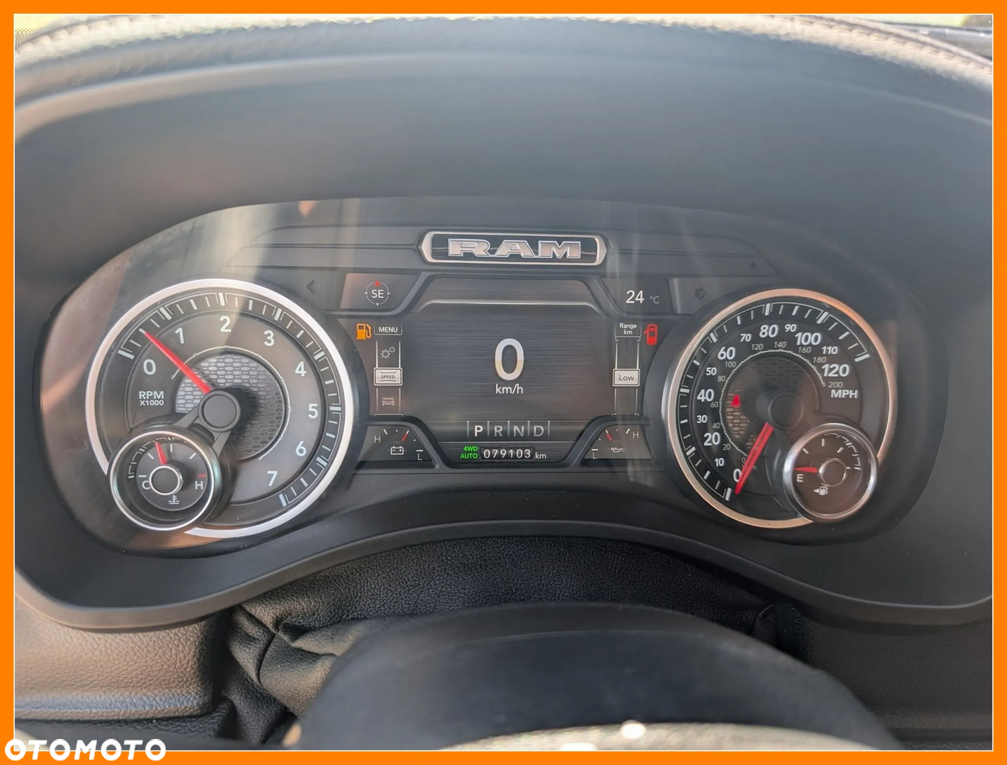 RAM 1500 Crew Cab Laramie - 26