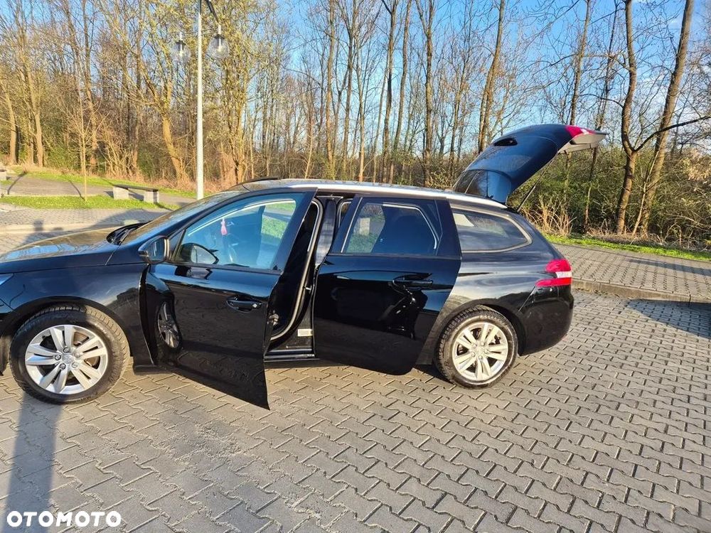 Peugeot 308 - 22
