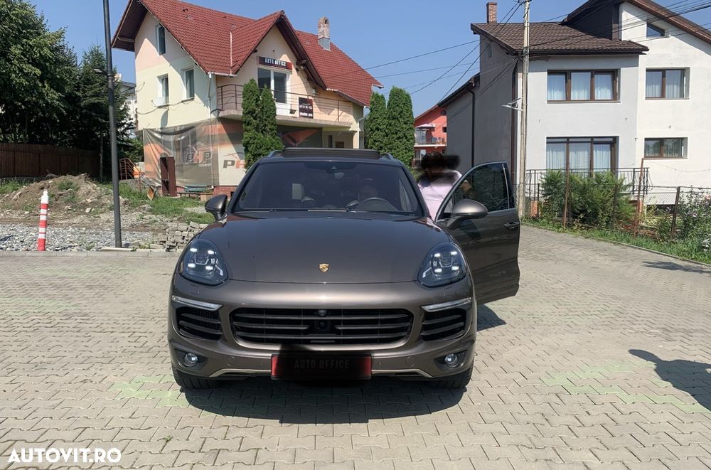 Porsche Cayenne - 11