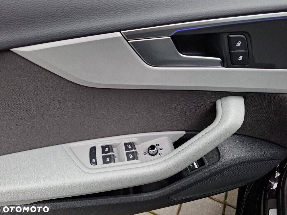 Audi A4 Limousine - 9