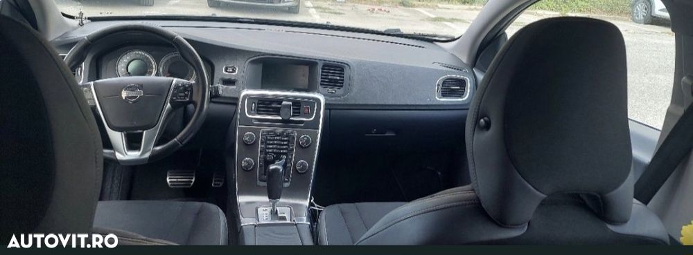 Volvo V60 DRIVe Start-Stop Momentum - 6