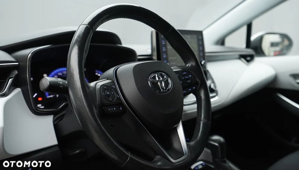 Toyota Corolla 1.8 Hybrid Active - 23