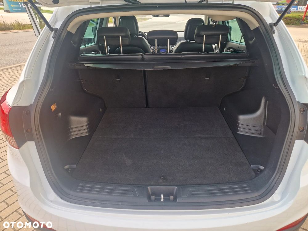 Hyundai ix35 - 23