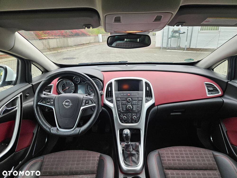 Opel Astra IV GTC 1.4 T Sport S&S EU6 - 19