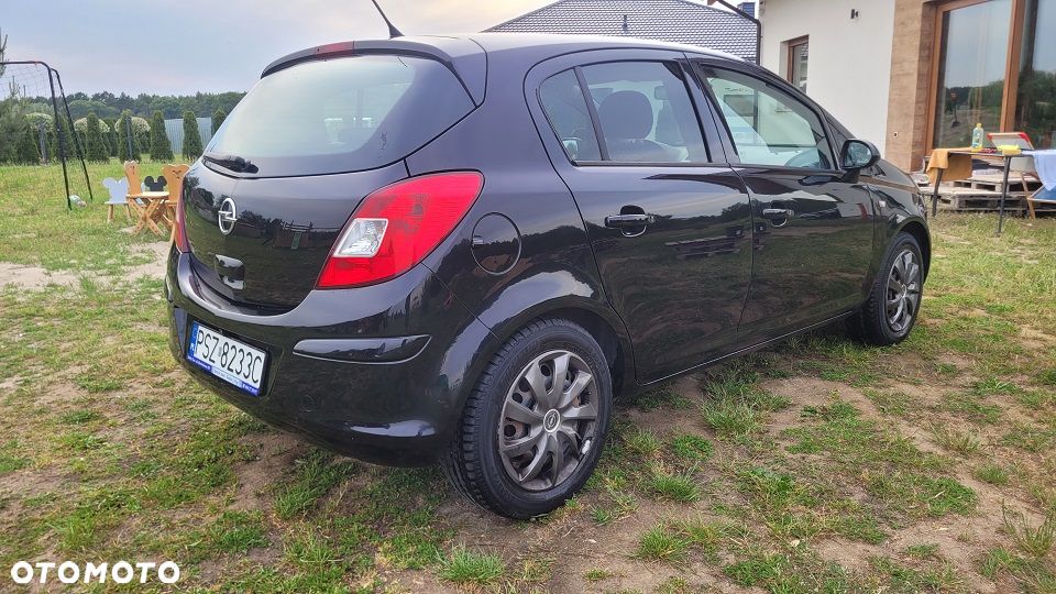Opel Corsa 1.2 16V Cosmo - 5