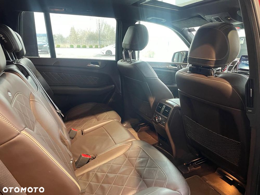 Mercedes-Benz GLS 350 d 4-Matic - 13