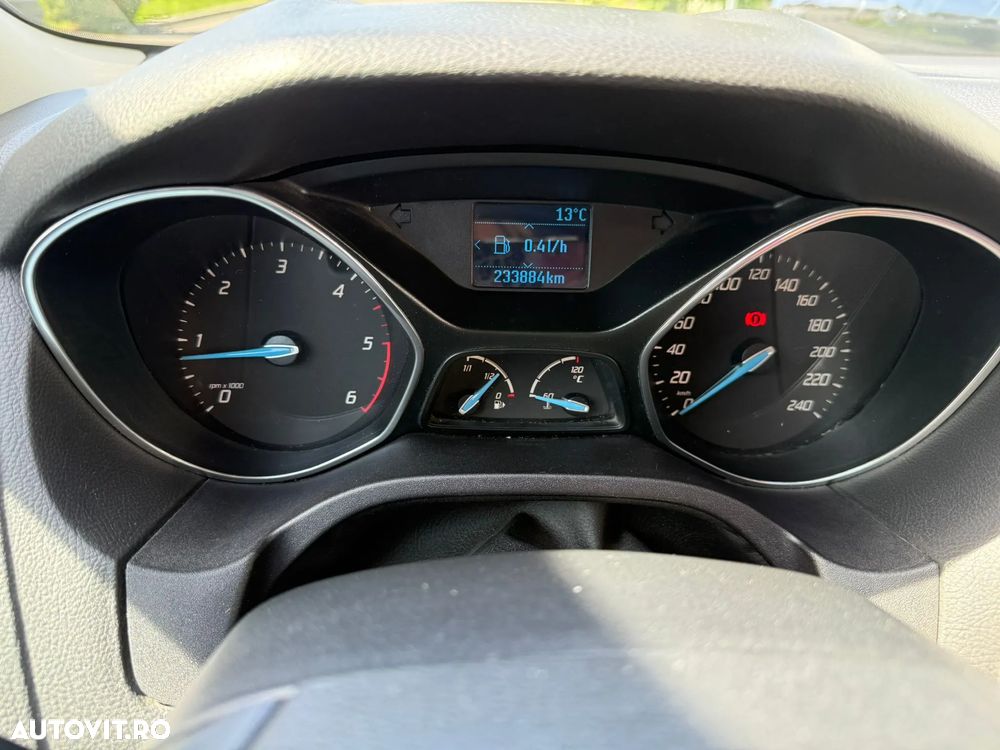 Ford Focus 1.6 TDCI DPF Start-Stopp-System Titanium - 8