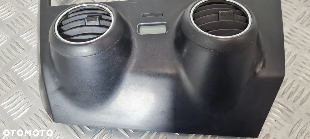 SsangYong Actyon Ramka Radia - 4