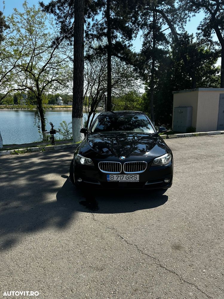 BMW Seria 5 525d xDrive AT - 2