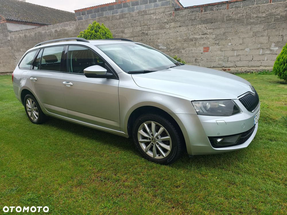 Skoda Octavia 2.0 TDI Elegance DSG - 1