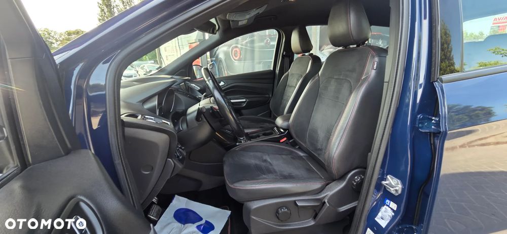 Ford Kuga 1.5 EcoBoost 4x4 ST-Line - 28