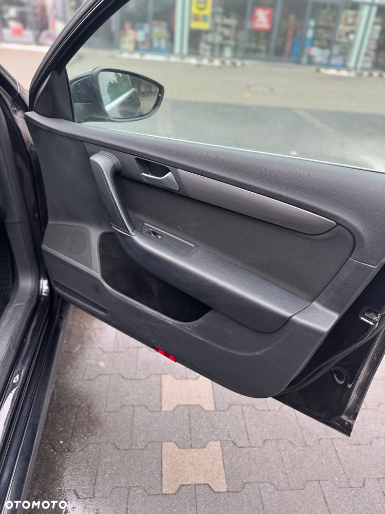 Volkswagen Passat 2.0 TDI BlueMotion Technology Trendline - 23