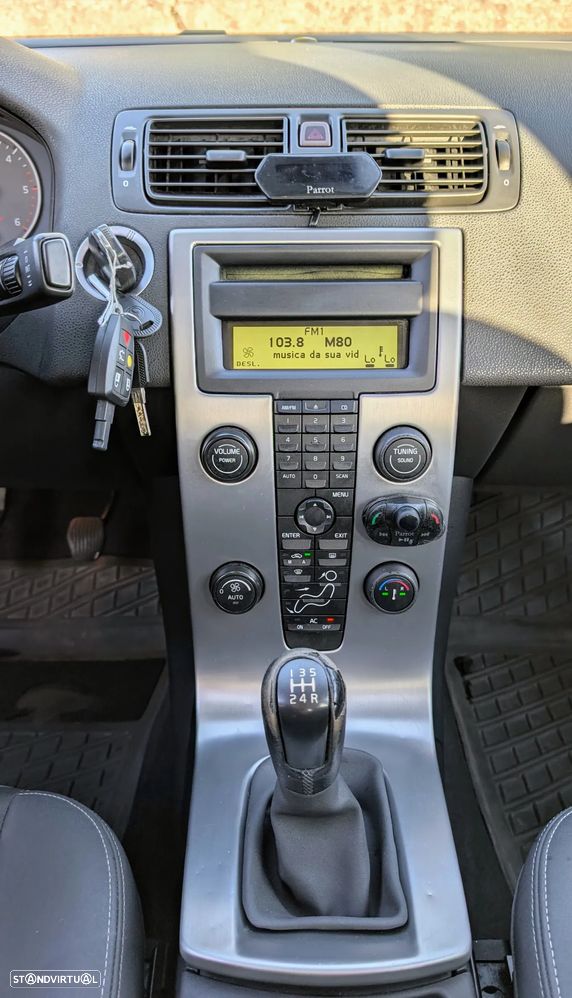 Volvo S40 1.6 D Nível 2 - 10