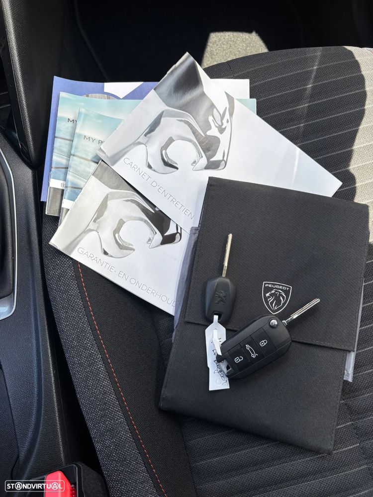 Peugeot 208 PureTech 75 Allure Pack - 20