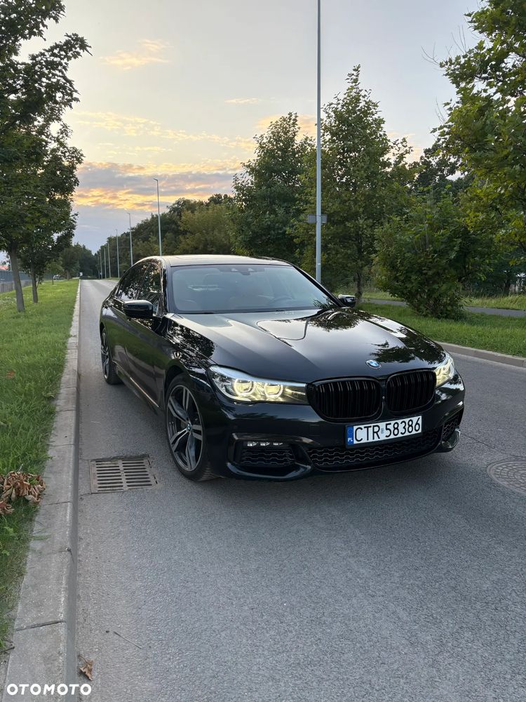 BMW Seria 7 740Li - 1