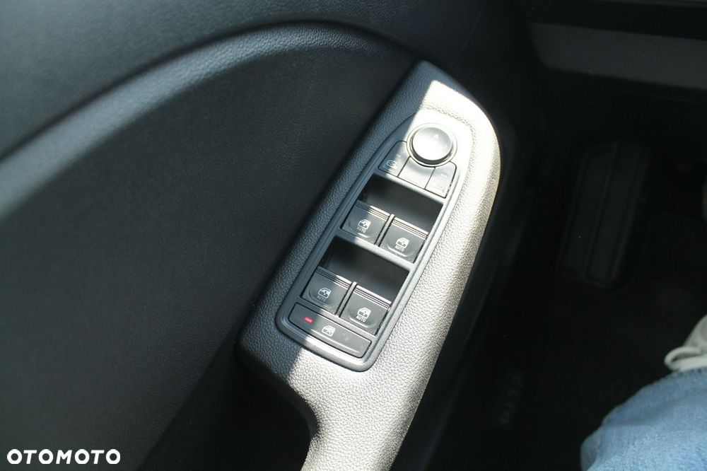 Renault Clio - 17