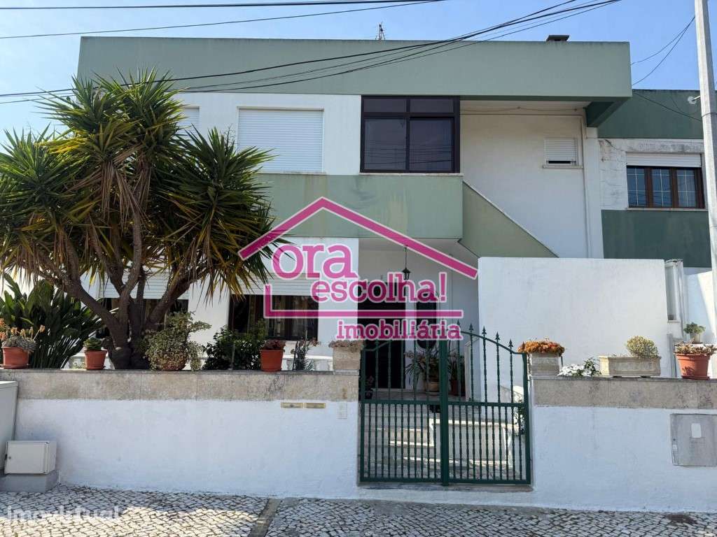 Andar de moradia de 3 Assoalhadas + Sótão para arrendamento em Paio... - Grande imagem: 2/15