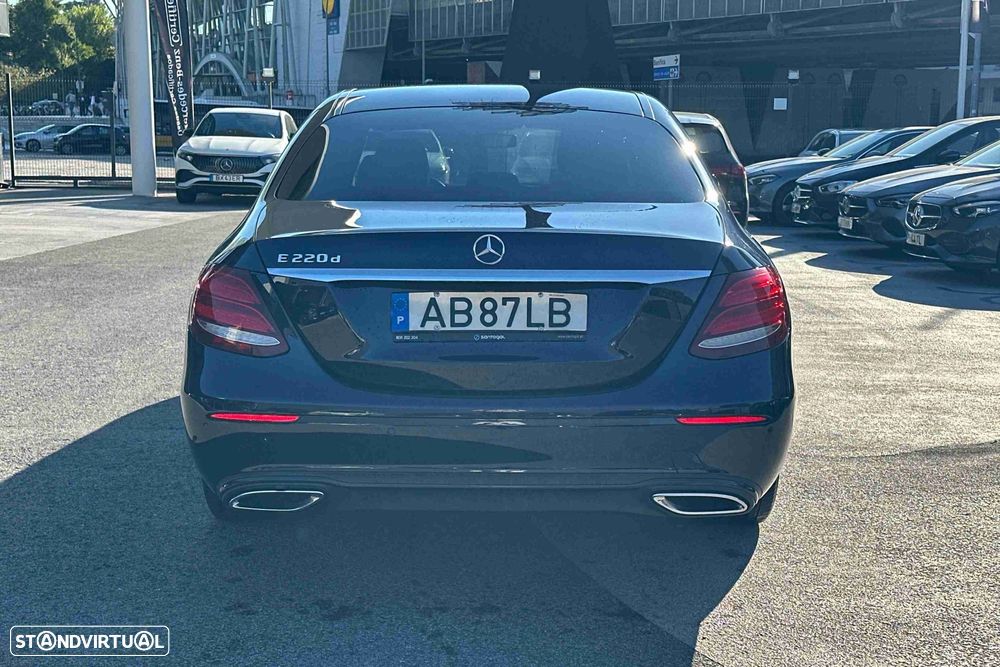 Mercedes-Benz E 220 d Avantgarde - 4