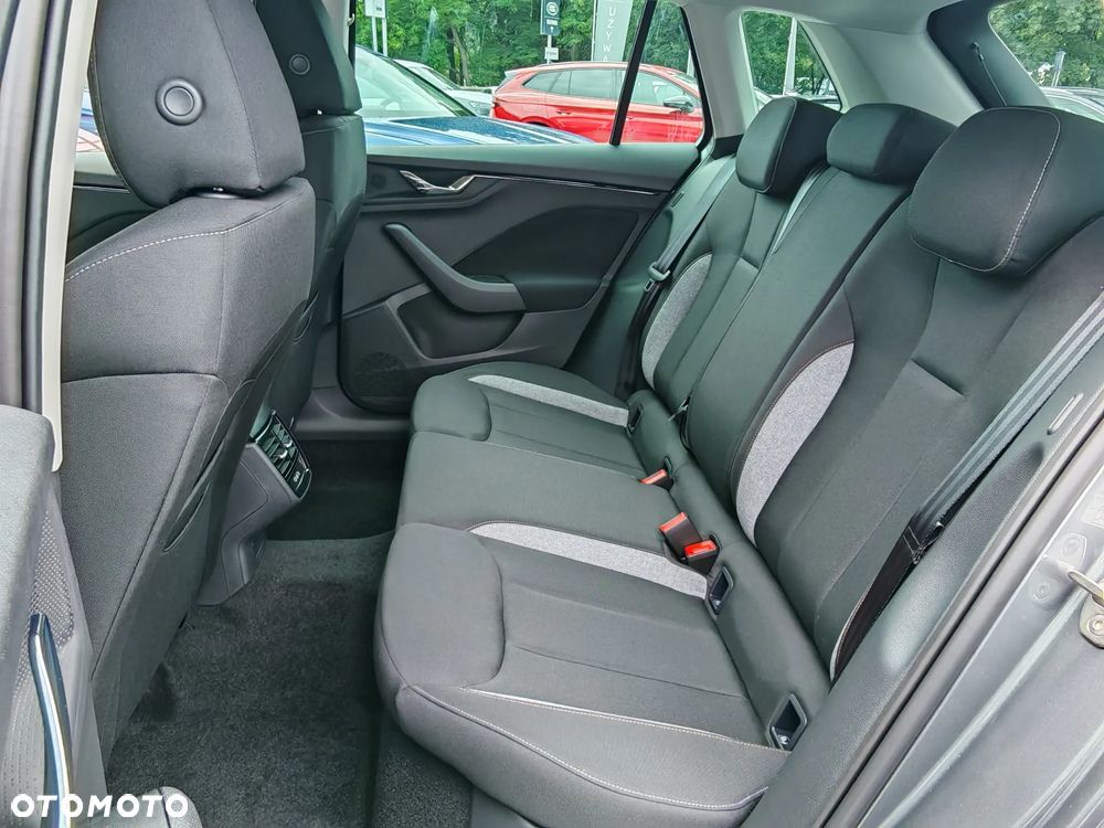 Skoda Kamiq 1.5 TSI Drive DSG - 12