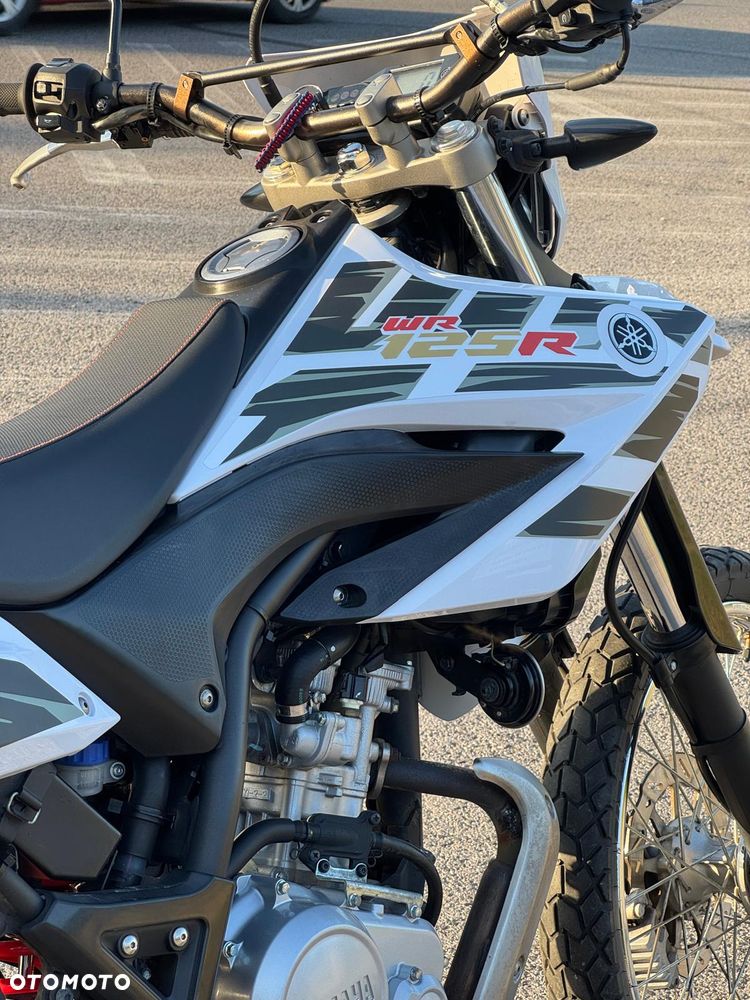 Yamaha WR - 8