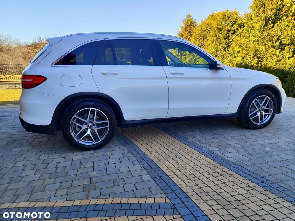 Mercedes-Benz GLC - 4