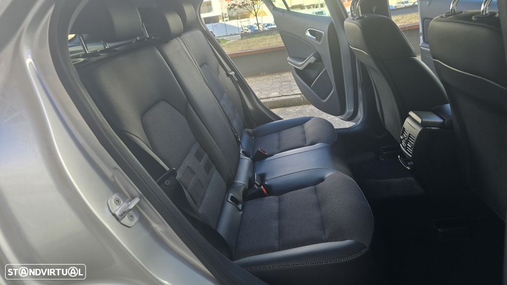 Mercedes-Benz GLA 200 CDi Urban Aut. - 21