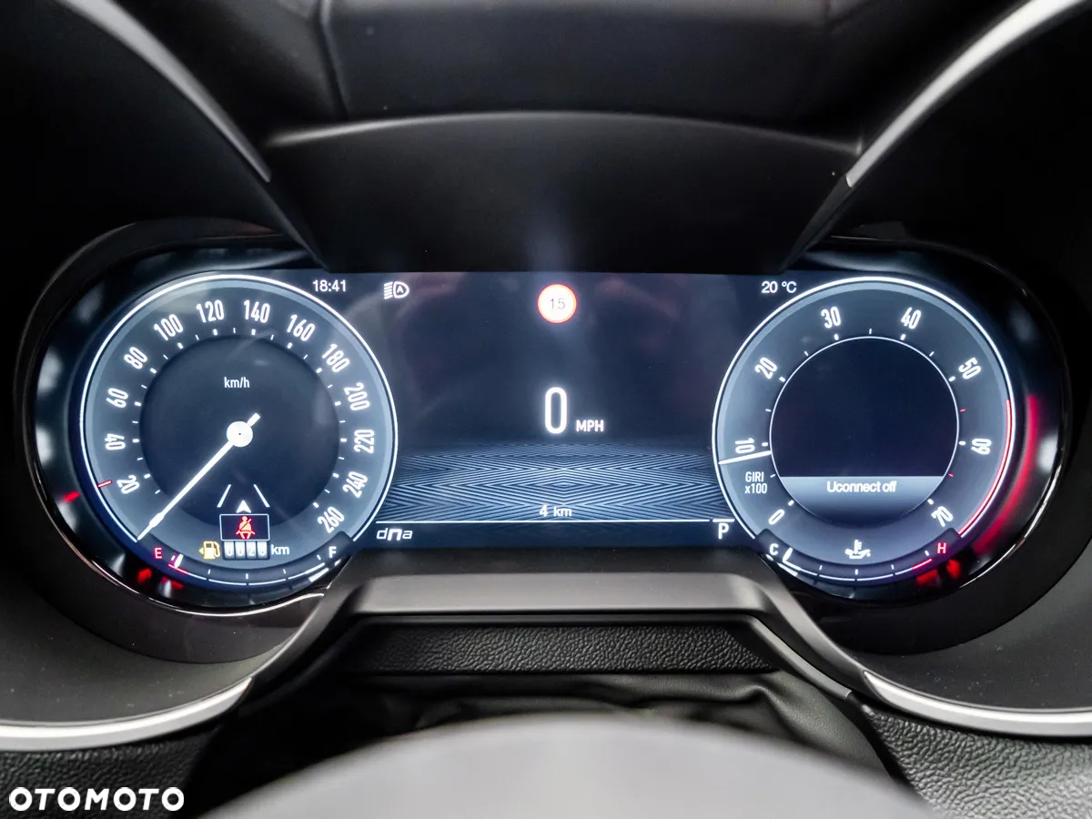 Alfa Romeo Stelvio 2.0 Turbo Intensa Q4 - 33