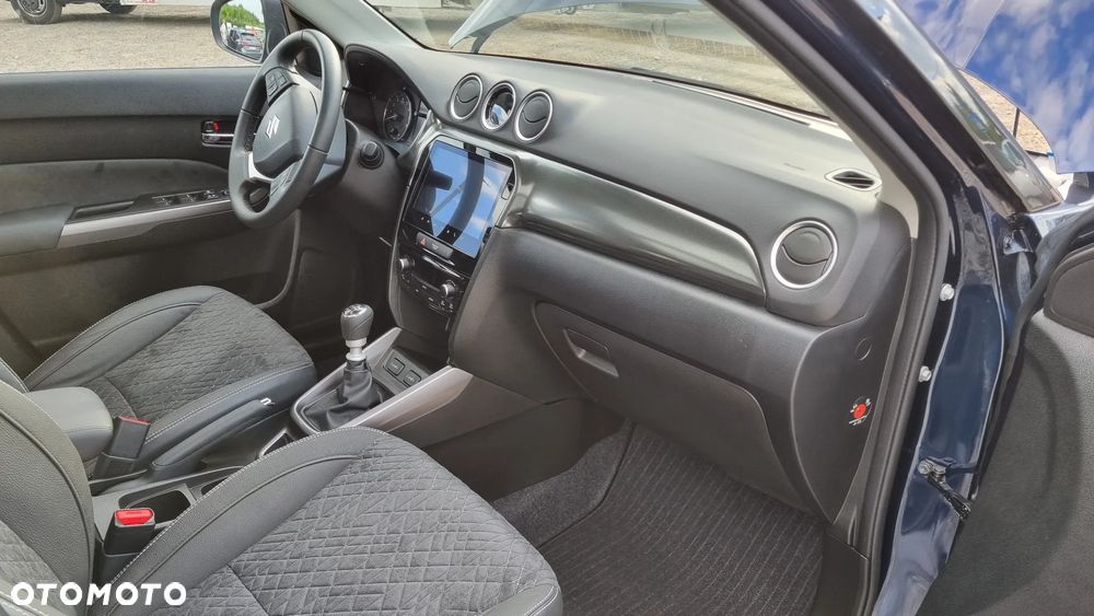 Suzuki Vitara - 25