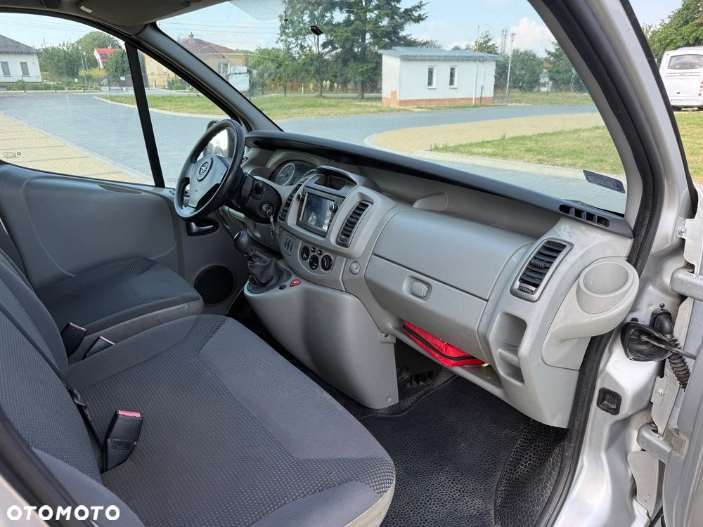 Opel Vivaro - 14