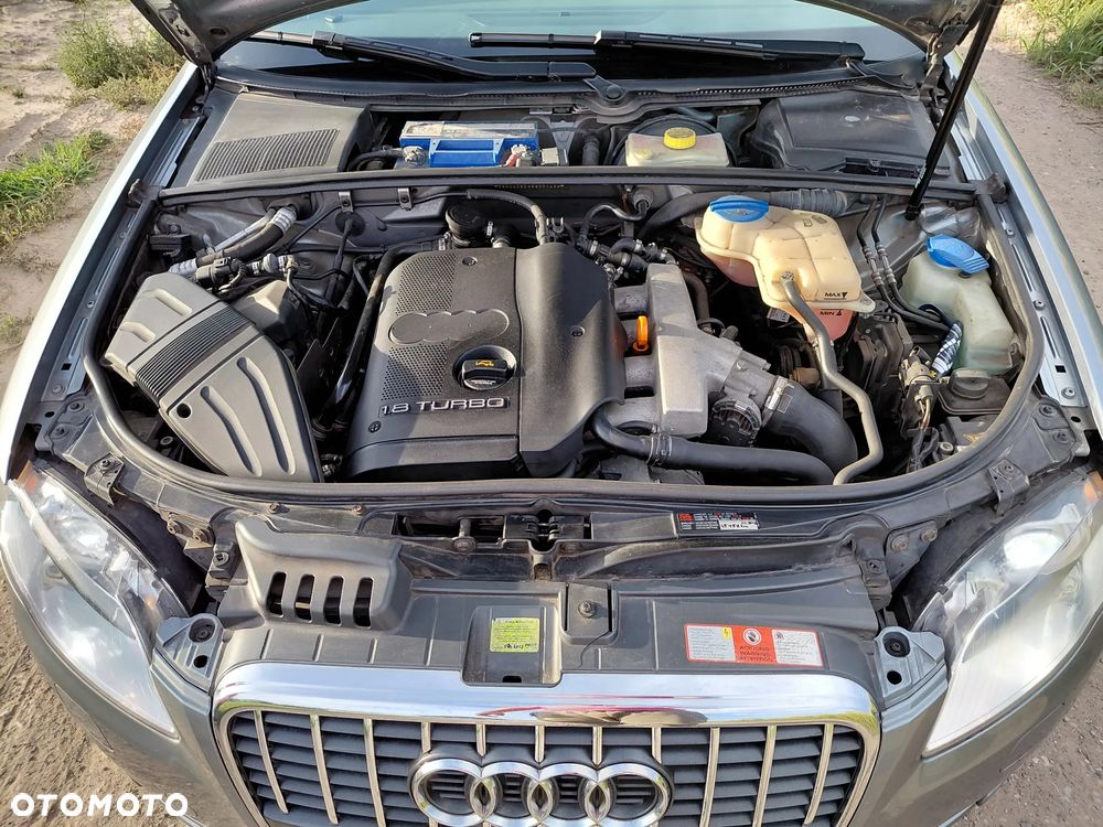 Audi A4 Limousine - 8
