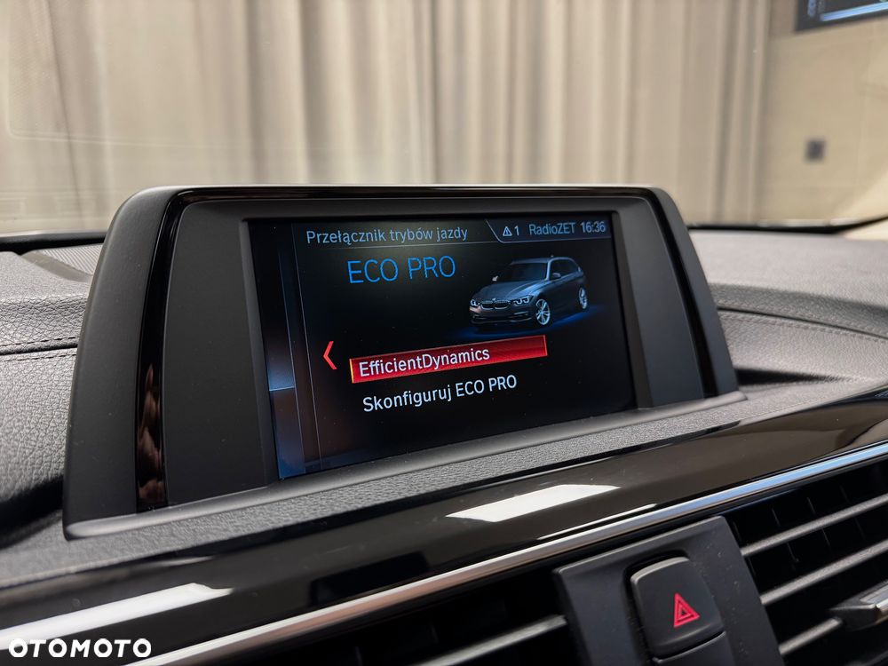 BMW Seria 3 320i xDrive Sport Line Sport - 22