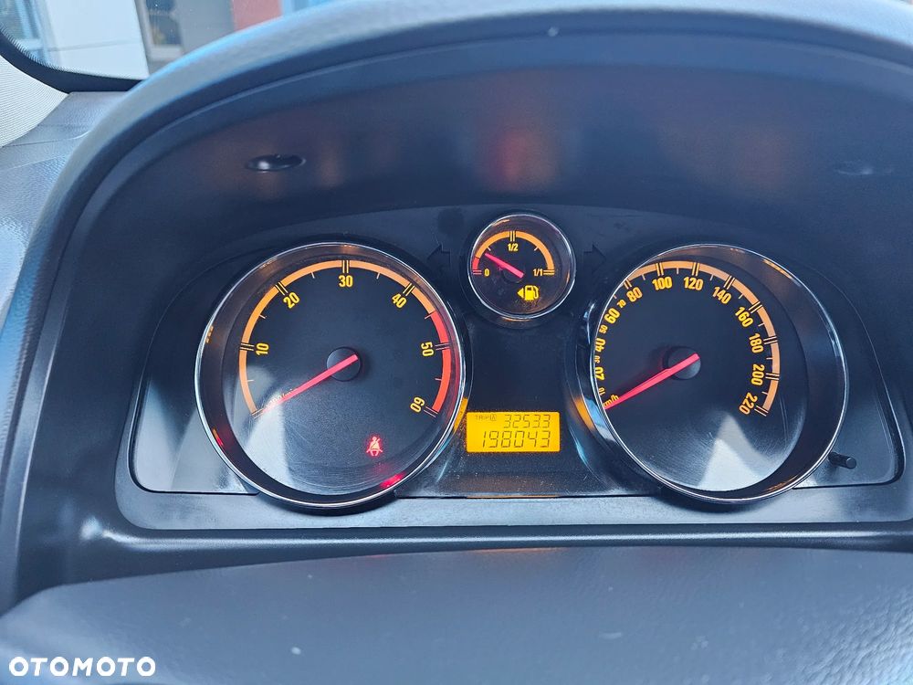 Opel Antara 2.0 CDTI Cosmo - 32