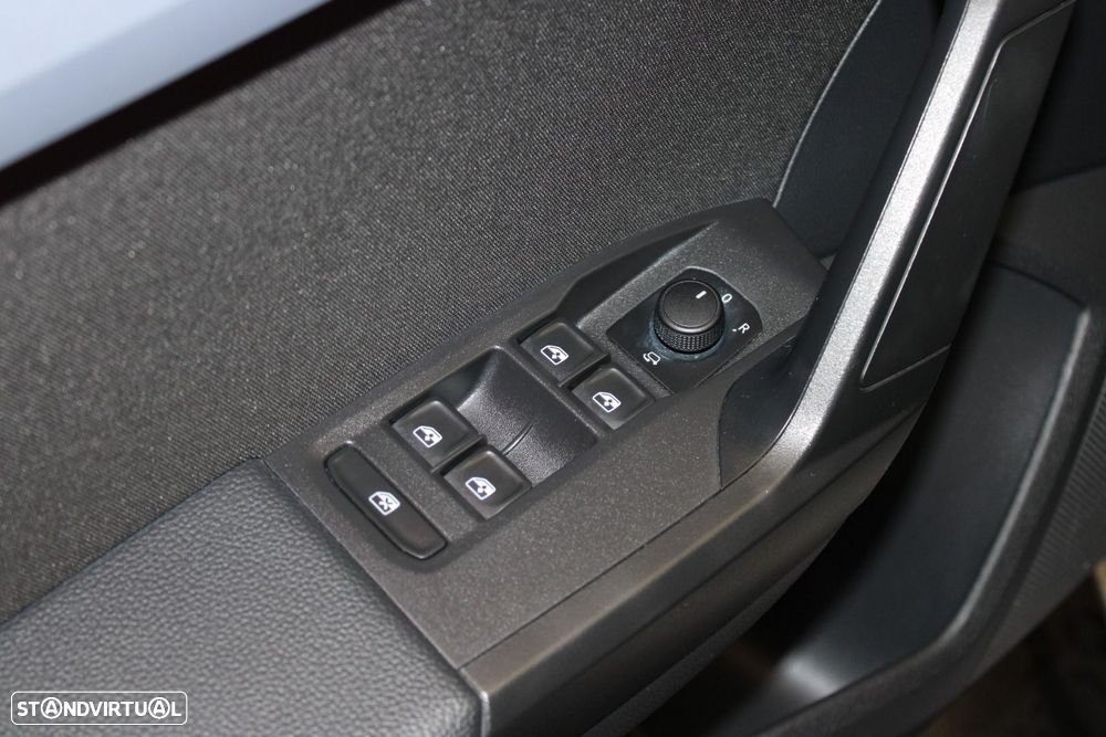 SEAT Ibiza 1.0 TSI FR - 27